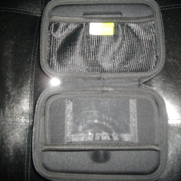 Phonak Hearing Aid Travel Case - Picture 3 of 4